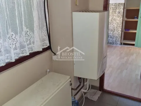 Prodaja, trosoban stan, 70m², Centar, Pančevo - image 7