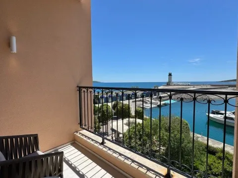 Prodaja, garsonjera, 45m², Podgorica, Crna Gora - image 21