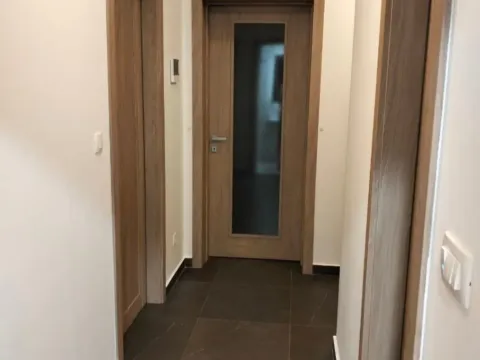 Izdavanje, dvosoban stan, 69m², Master Kvart, Podgorica - image 6