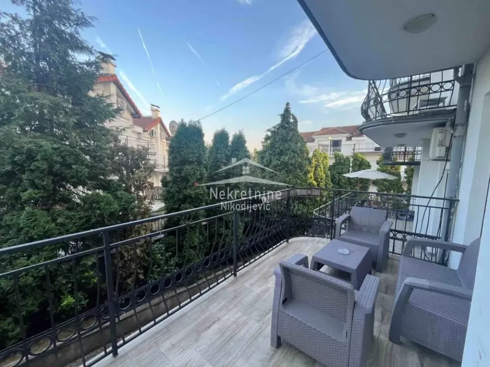 Izdavanje, kuća, 300m², Savski Venac, Beograd