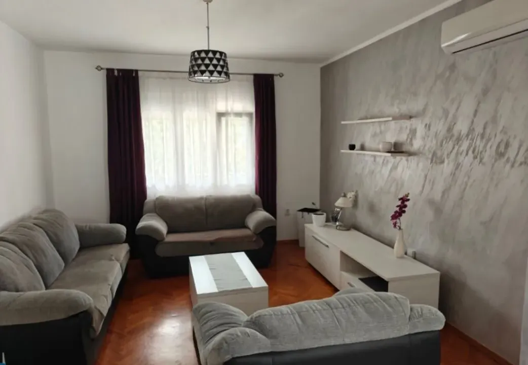 Rent, two bedroom apartment, 90m², Stari Aerodrom, Podgorica