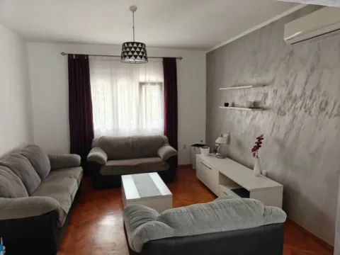 Rent, two bedroom apartment, 90m², Stari Aerodrom, Podgorica