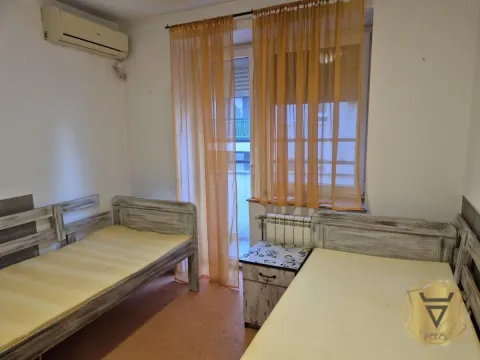 Izdavanje, kuća, 260m², Lion, Zvezdara Sve Podlokacije - image 5