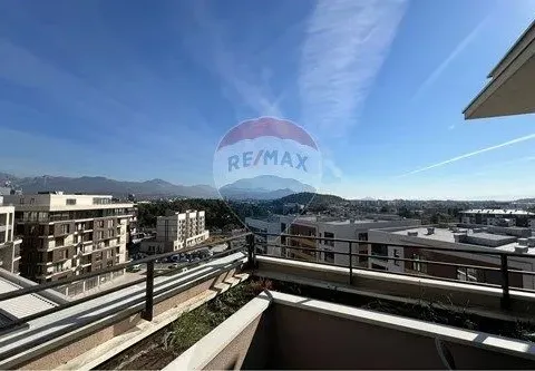 Izdavanje, trosoban stan, 140m², Kruševac, Podgorica - image 35