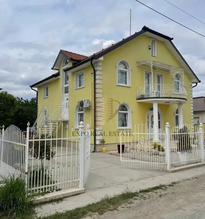 Izdavanje, kuća, 400m², Veternička rampa, Novi Sad Sve Podlokacije