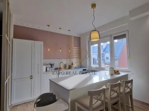 Prodaja, trosoban stan, 73m², Stari Grad, Beograd - image 10