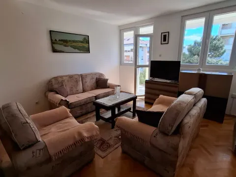 Rent, two bedroom apartment, 75m², Preko Morače, Podgorica - image 2