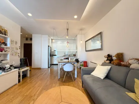Prodaja, dvosoban stan, 70m², City Kvart, Podgorica - image 3
