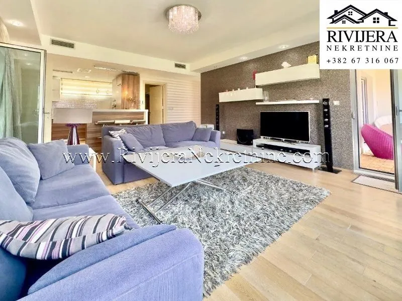 Sale, three bedroom apartment, 102m², Dobrota, Kotor