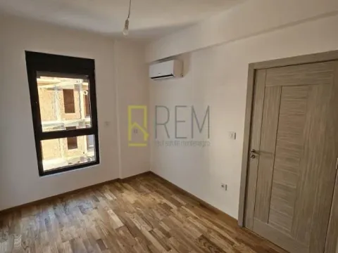 Prodaja, dvosoban stan, 69m², Šušanj, Bar - image 9