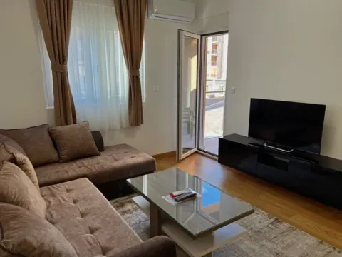 Izdavanje, jednosoban stan, 48m², New City, Podgorica - image 2