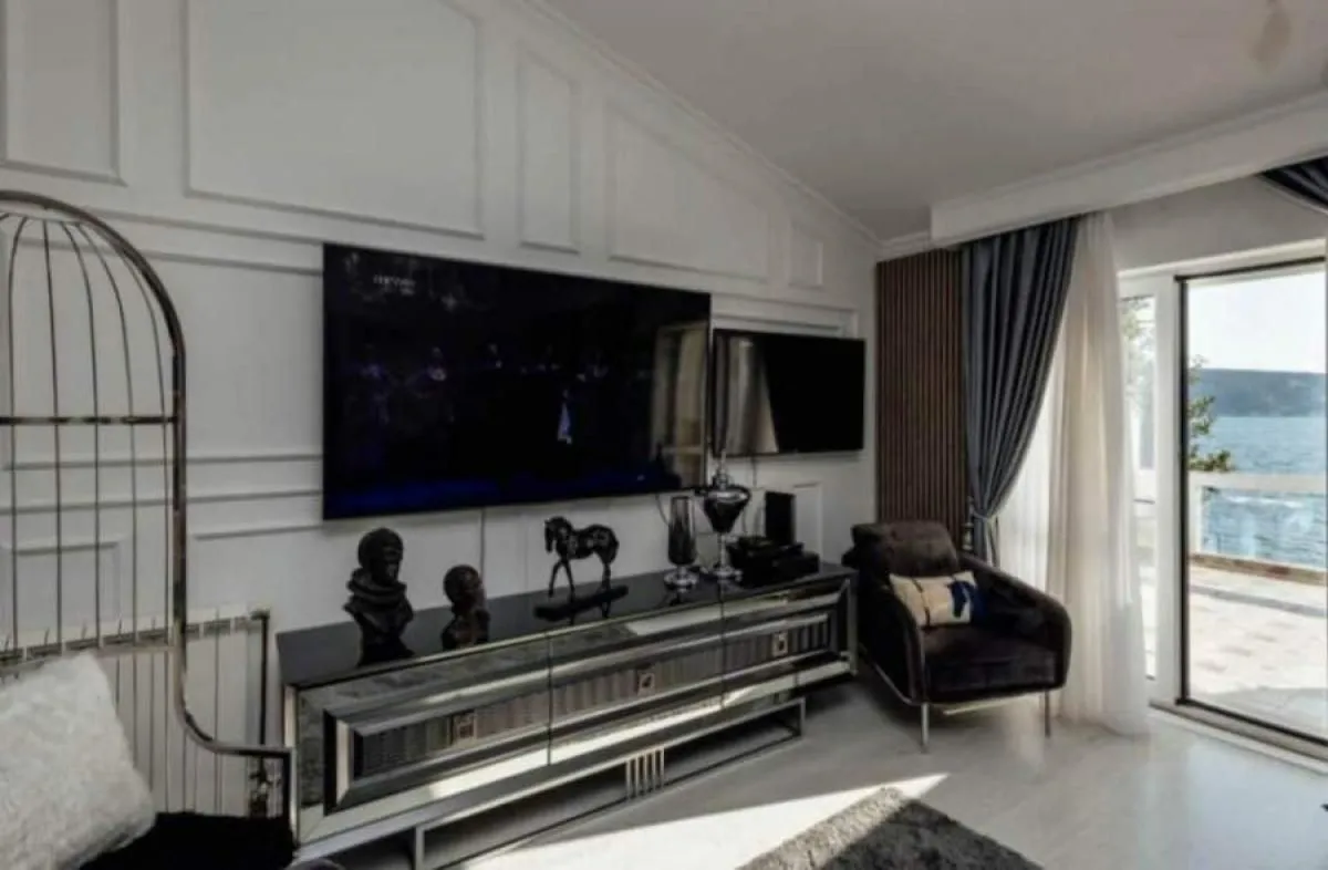 Prodaja, kuća, 180m², Savina, Herceg Novi