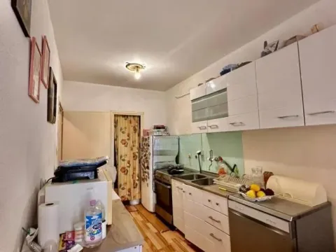 Sale, two bedroom apartment, 66m², Centar, Tivat - image 3