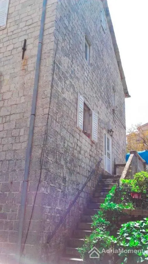 Sale, house, 220m², Prčanj, Kotor