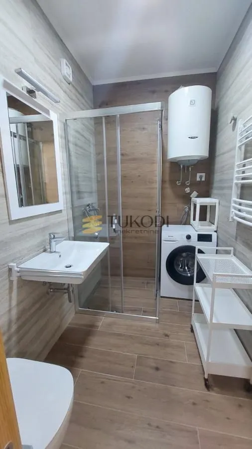 Izdavanje, garsonjera, 30m², Sajmište, Novi Sad