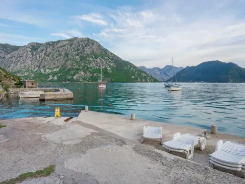 Prodaja, kuća, 250m², Kostanjica, Kotor - image 12