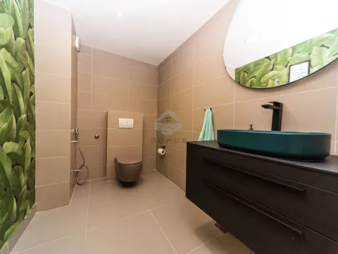 Izdavanje, kuća, 280m², Gorica C, Podgorica - image 10