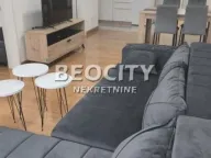 Izdavanje, trosoban stan, 55m², Karaburma, Palilula Sve Podlokacije - image 1