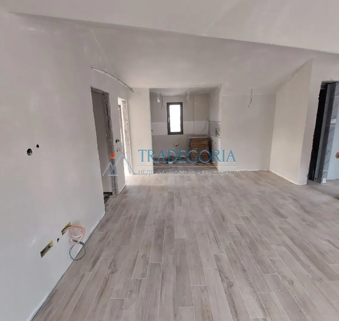 Prodaja, jednosoban stan, 62m², Tivat, Crna Gora