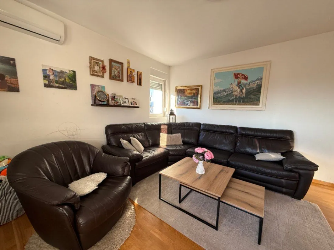 Prodaja, trosoban stan, 78m², Stari Aerodrom, Podgorica