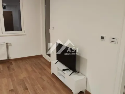 Izdavanje, dvosoban stan, 45m², Grbavica, Novi Sad Sve Podlokacije - image 3