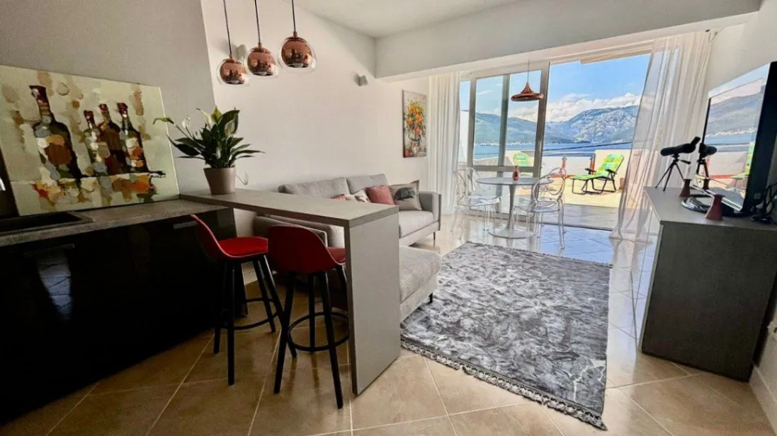 Prodaja, kuća, 118m², Krašići, Tivat