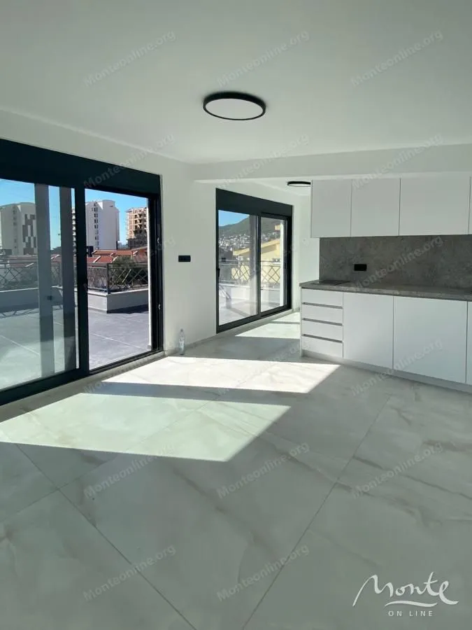 Sale, house, 385m², Bjeliši, Bar