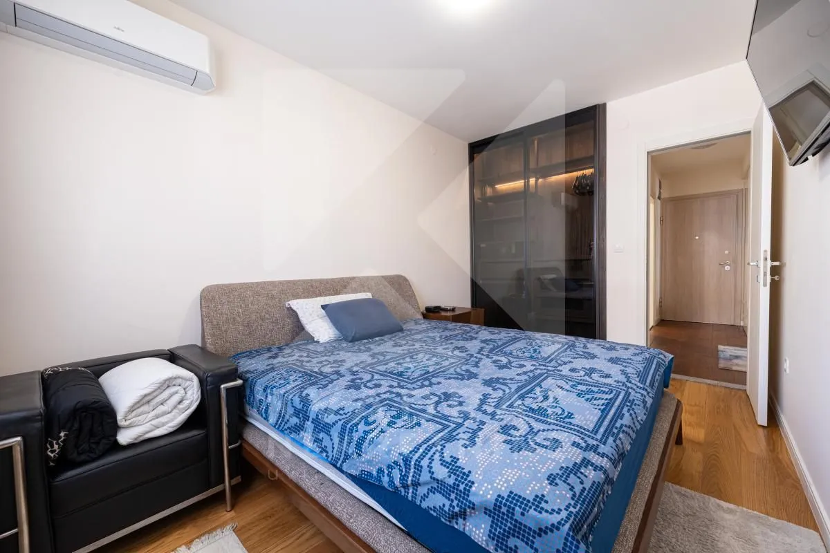 Prodaja, dvosoban stan, 68m², Central Point, Podgorica