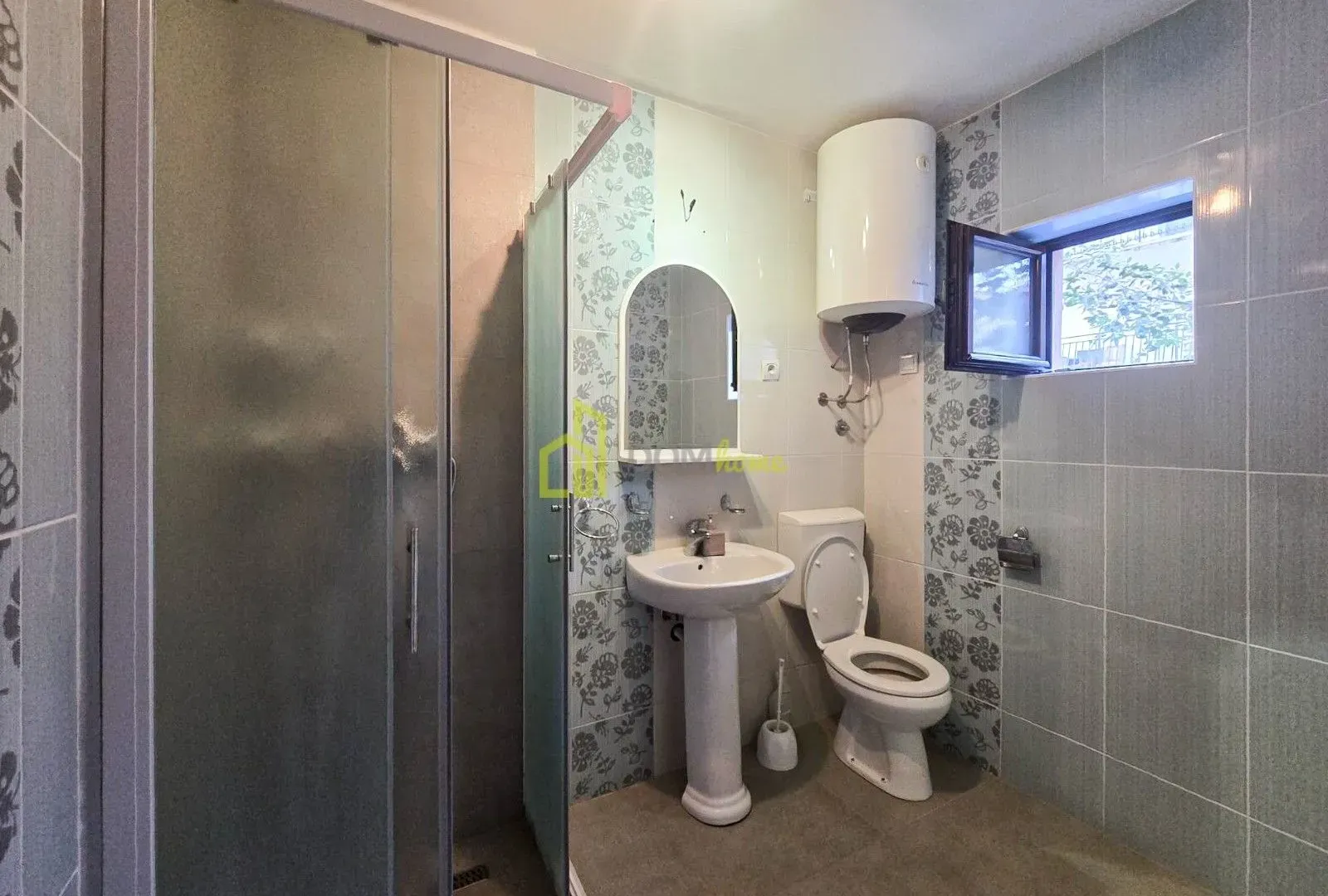 Prodaja, dvosoban stan, 66m², Radovići, Tivat