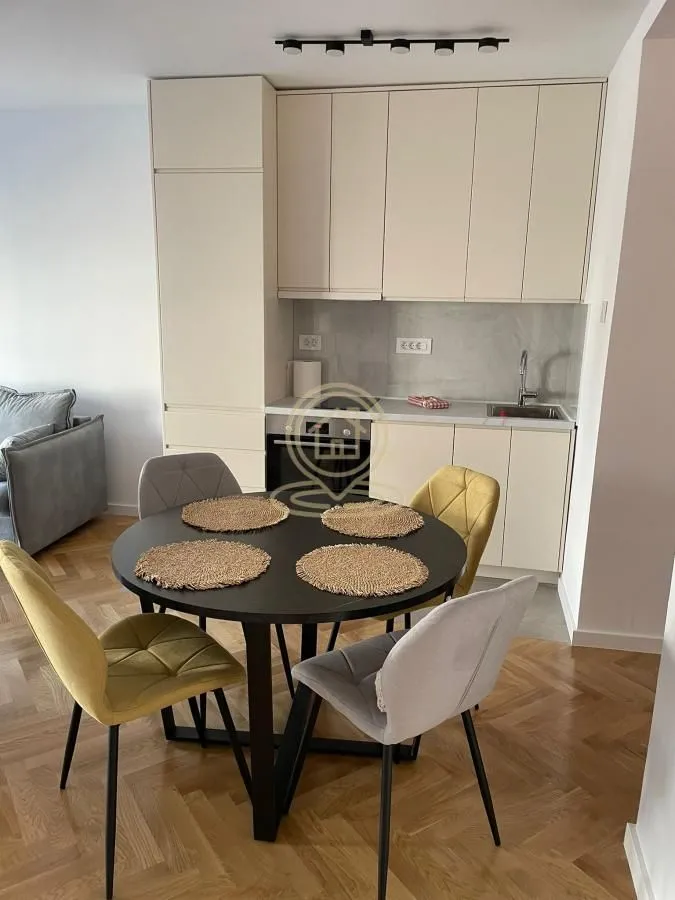 Rent, two bedroom apartment, 52m², Stari Grad, Beograd