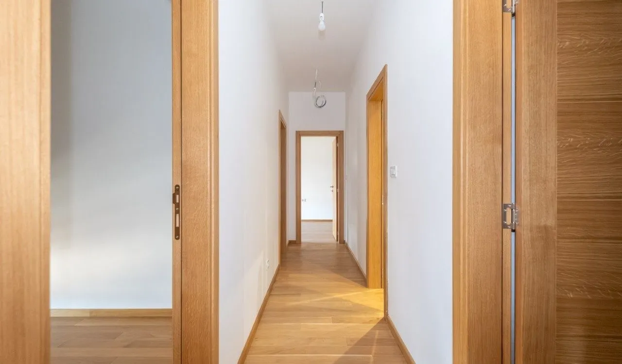 Rent, four bedroom apartment, 206m², Zabjelo, Podgorica