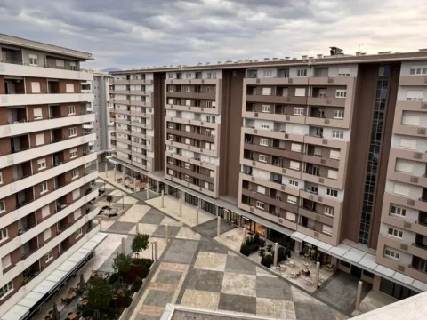 Rent, three bedroom apartment, 95m², Central Point, Podgorica - image 12