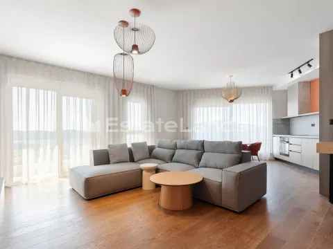 Rent, two bedroom apartment, 81m², Tripovići, Tivat - image 1