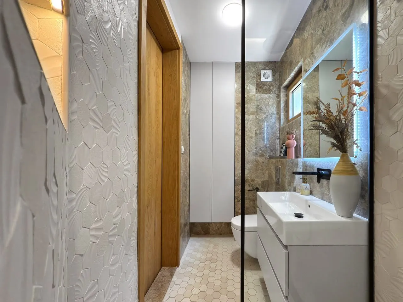 Rent, two bedroom apartment, 136m², Pržno, Budva