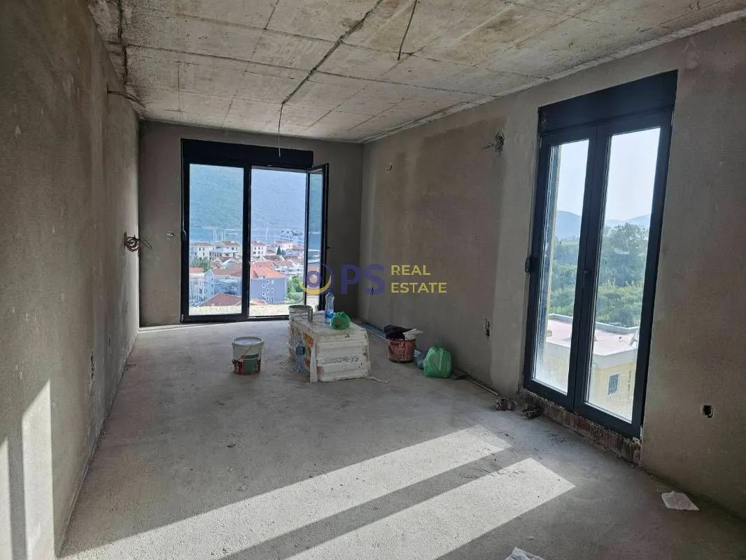 Prodaja, jednosoban stan, 45m², Đenovići, Herceg Novi