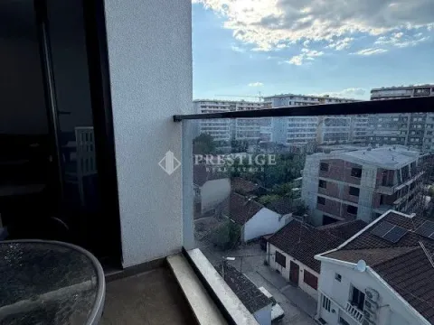Rent, one bedroom apartment, 38m², 1 maj, Podgorica - image 11