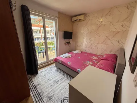 Izdavanje, jednosoban stan, 25m², Centar, Budva - image 5