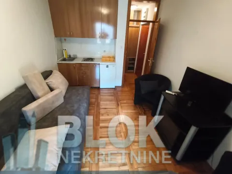 Izdavanje, garsonjera, 25m², Gintaš, Podgorica - image 3