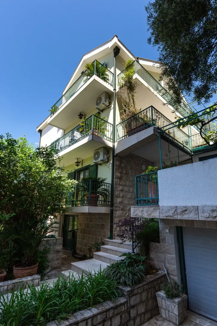 Sale, house, 287m², Lazi, Budva
