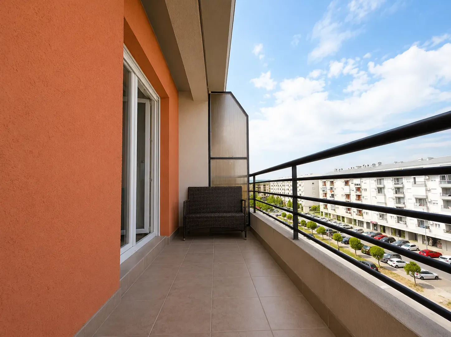 Izdavanje, dvosoban stan, 60m², Stari Aerodrom, Podgorica