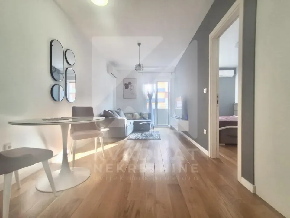 Sale, one bedroom apartment, 40m², Central Point, Podgorica