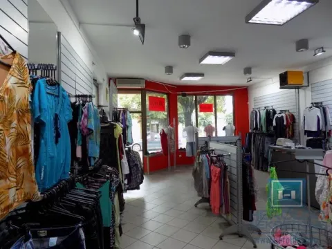 Izdavanje, poslovni prostor, 111m², Centar, Ćuprija - image 5