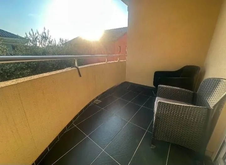 Prodaja, jednosoban stan, 60m², Zagorič, Podgorica