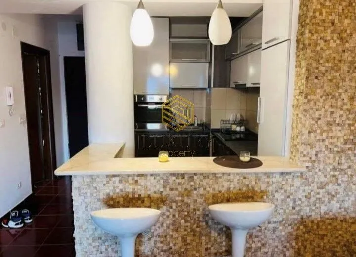 Izdavanje, jednosoban stan, 57m², City Kvart, Podgorica