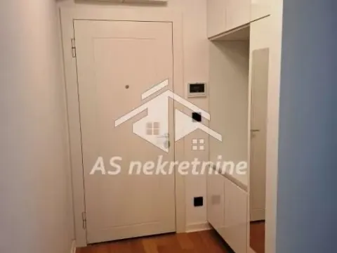 Izdavanje, trosoban stan, 72m², Crveni Krst, Beograd - image 7