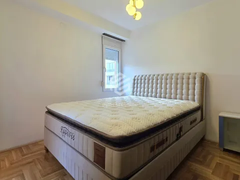 Rent, three bedroom apartment, 92m², Krivi Most, Podgorica - image 17