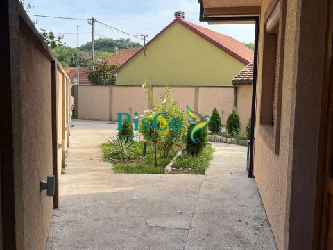 Prodaja, kuća, 165m², Cetinje, Crna Gora - image 10
