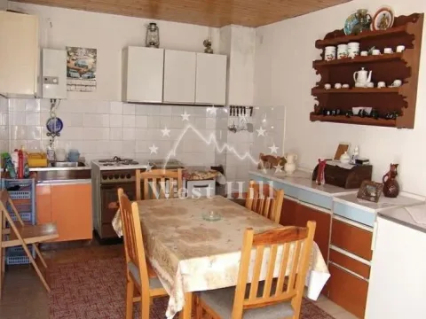 Prodaja, kuća, 77m², Cetinje, Crna Gora - image 6