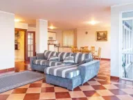 Sale, three bedroom apartment, 132m², Stoliv, Kotor - image 2