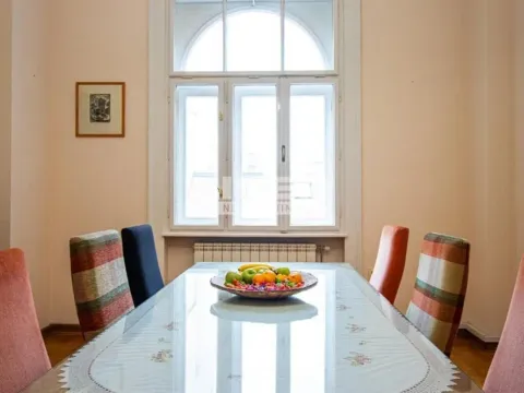 Izdavanje, četvorosoban stan, 160m², Stari Grad, Beograd - image 12